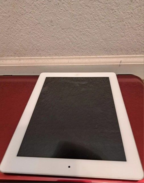 Vintage Apple IPad 2nd Generation 16GB White
