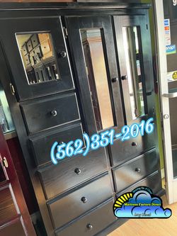 Black pinewood XL wardrobe closet ropero armoire Nuevo
