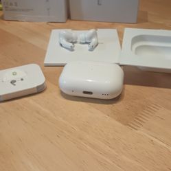 Airpod Pro 2  (2nd Generation)  (1:1) 