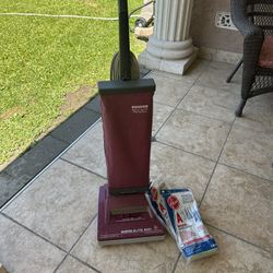 Vacuum Cleaner Vintage Style Excellent 