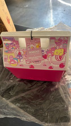 Hello kitty igloo cooler