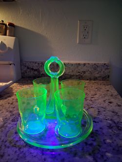 Uranium Glass Tumblers with Tumbler Holder
