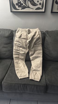 Guys  cargo size large $15