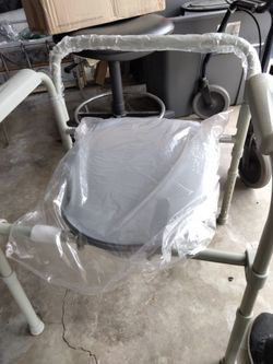 Toilet Seat Brand New Never Use