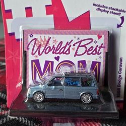 Auto World Dogde Caravan (WORLDS BEST MOM