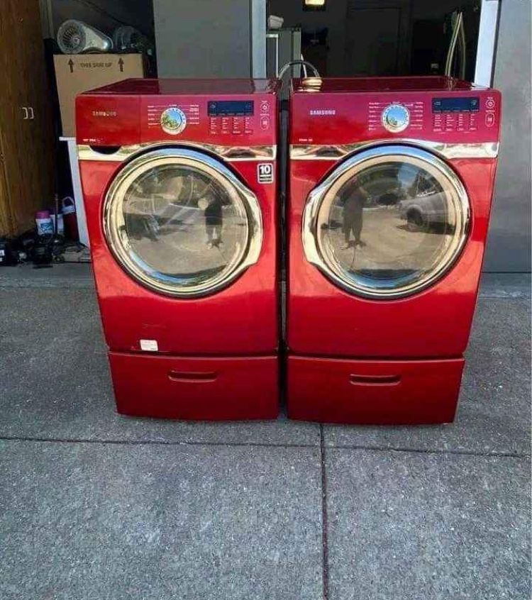 Washer N Dryer Set * MOVING OUT JANUARY 1st Delivery Only *