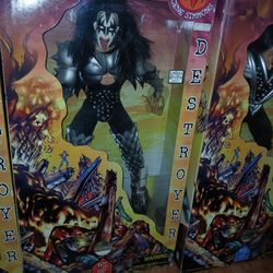 Kiss Dolls