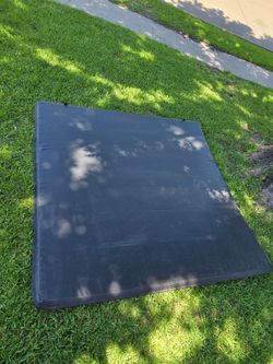 Tri-fold Tonneau Soft Truck Bed Cover