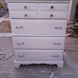 Little white four drawer dresser
