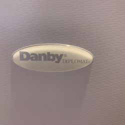 Danny White Chest Freezer 7.2 cu ft