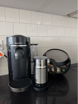 Nespresso Machine (+steamer and pods bowl)