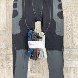 Nike Tech Men’s Tights & Socks
