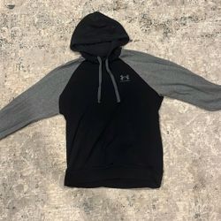 Underarmor Sweatshirt