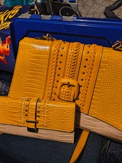 Purse with wallet