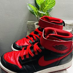 Nike shoes size 9.5 Adult