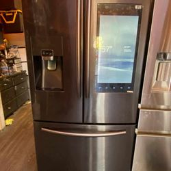 Samsung refrigerator, stainless steel, 4 doors with tablet. 4-month warranty and free delivery.