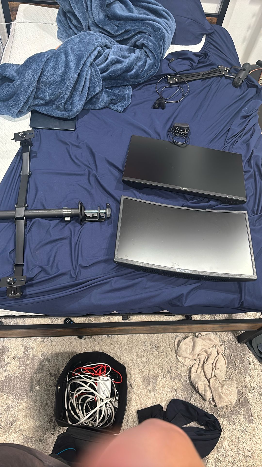 Dual Monitor stand with a ViewEdge 120 hz monitor with plug and Sceptre 120 Hz Curved Monitor without plug
