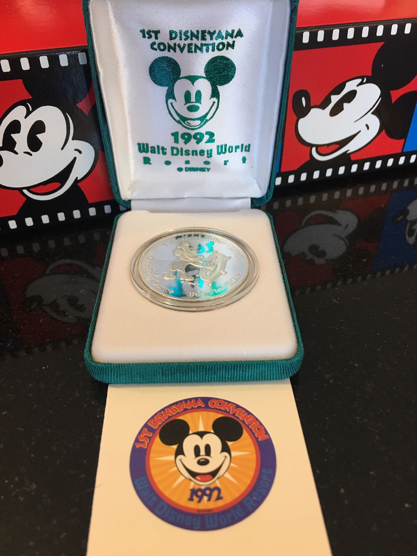 1992 Disney 1 troy oz .999 fine silver coin