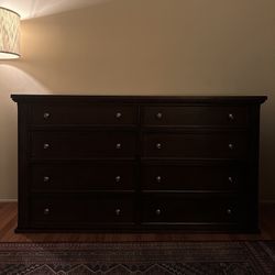 8 Drawer Dresser