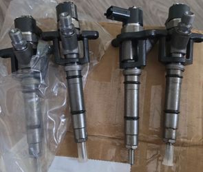 ME(contact info removed)120076 Fuel Injector for Mitsubishi Fuso 4M50 Engine Aftermarket Parts, Replace OE 0-445-120-076 107(contact info removed)