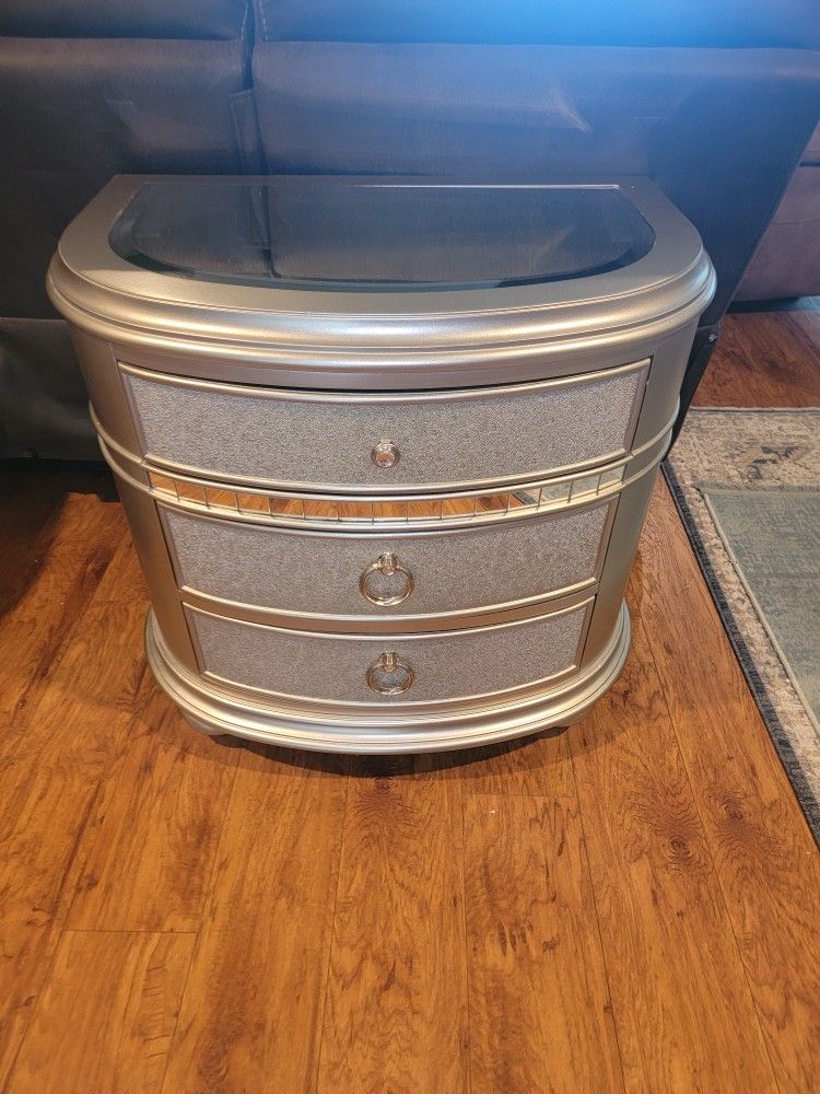 Oversized Nightstand/Dresser