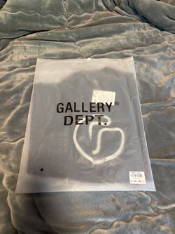 Gallery Dept. Item Size Small