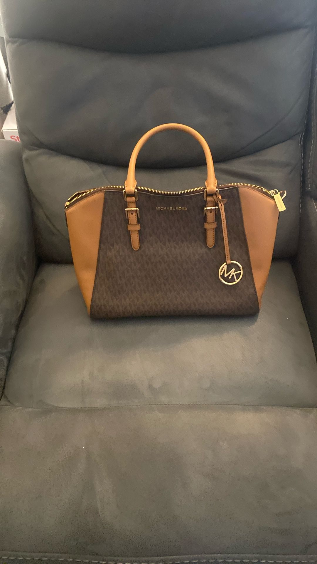 Micheal Kors Large Purse and Wallet
