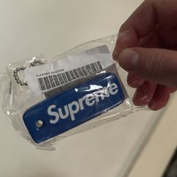 Supreme Floating Keychain 