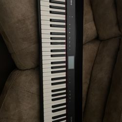 Roland GO:PIANO 61P Digital Keyboard