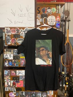 Men’s black t shirt