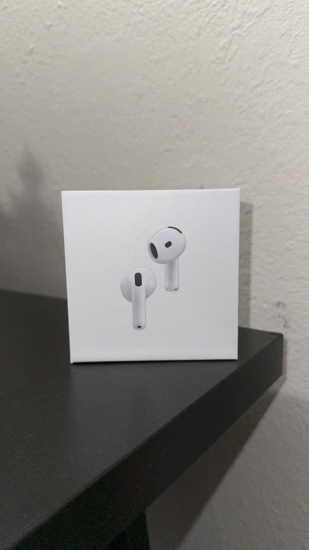 AirPods 4