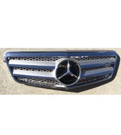 Mercedes E350 Grill OEM Replacement