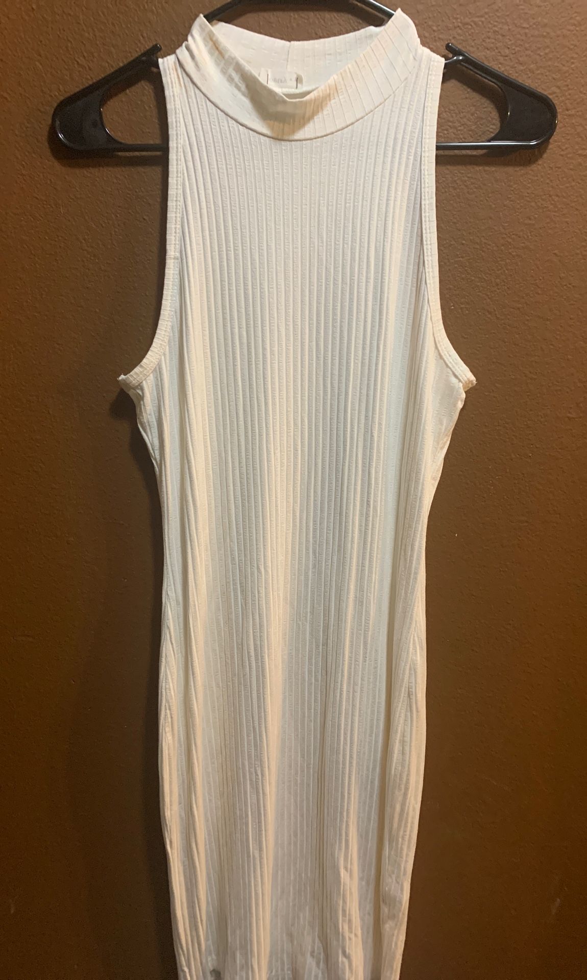 No sleeve off white dress