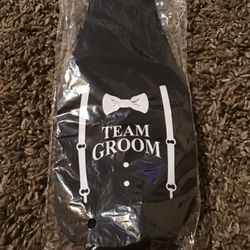 “Team Groom” Bottle Holder
