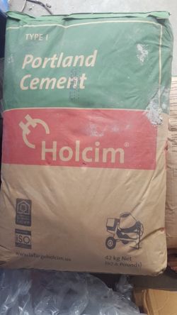 Cemento $ 12 por cada 1 son 4