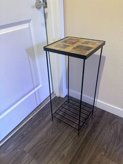 Metal plant stand
