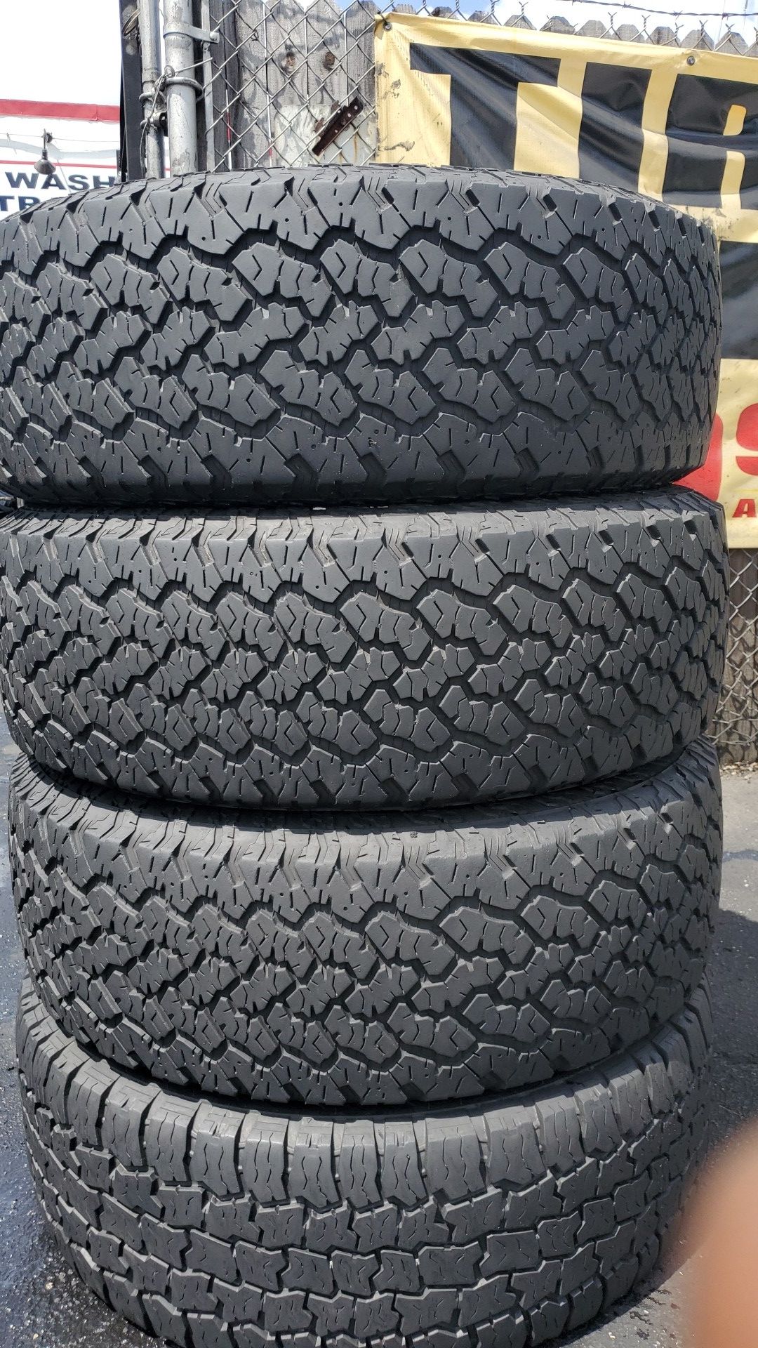 Four good set of tires for sale 275/70/18