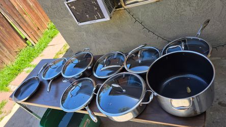 HEXCLAD pots and pans