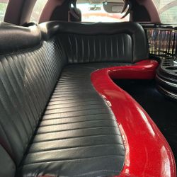 07 Limousine Title Is Clean