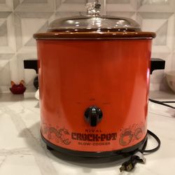 Vintage Flame Orange Rival Crock-Pot slow cooker with lid (works perfectly) crock & lid like brand new (few MINOR flaws on outside - see photos
