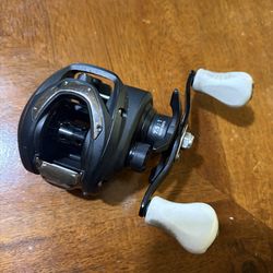 Daiwa CC80 baitcast reel