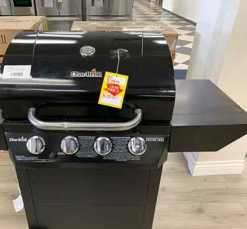 Brand New Black Char-Broil BBQ Grill! K1E