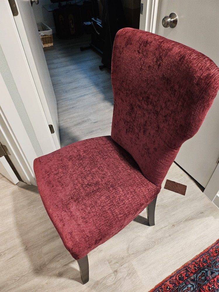 2 Chairs. FREE