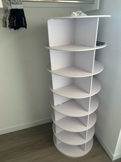 Shoe rack that swivels fully 360