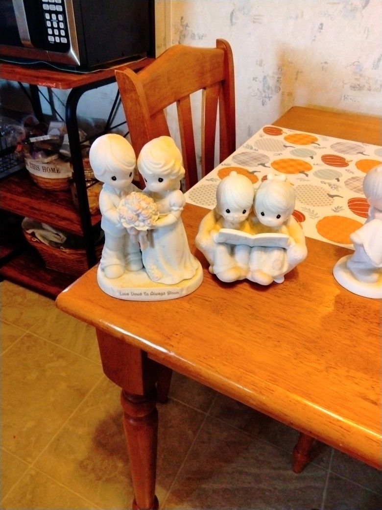 Precious Moments & Precious Moments Music Box