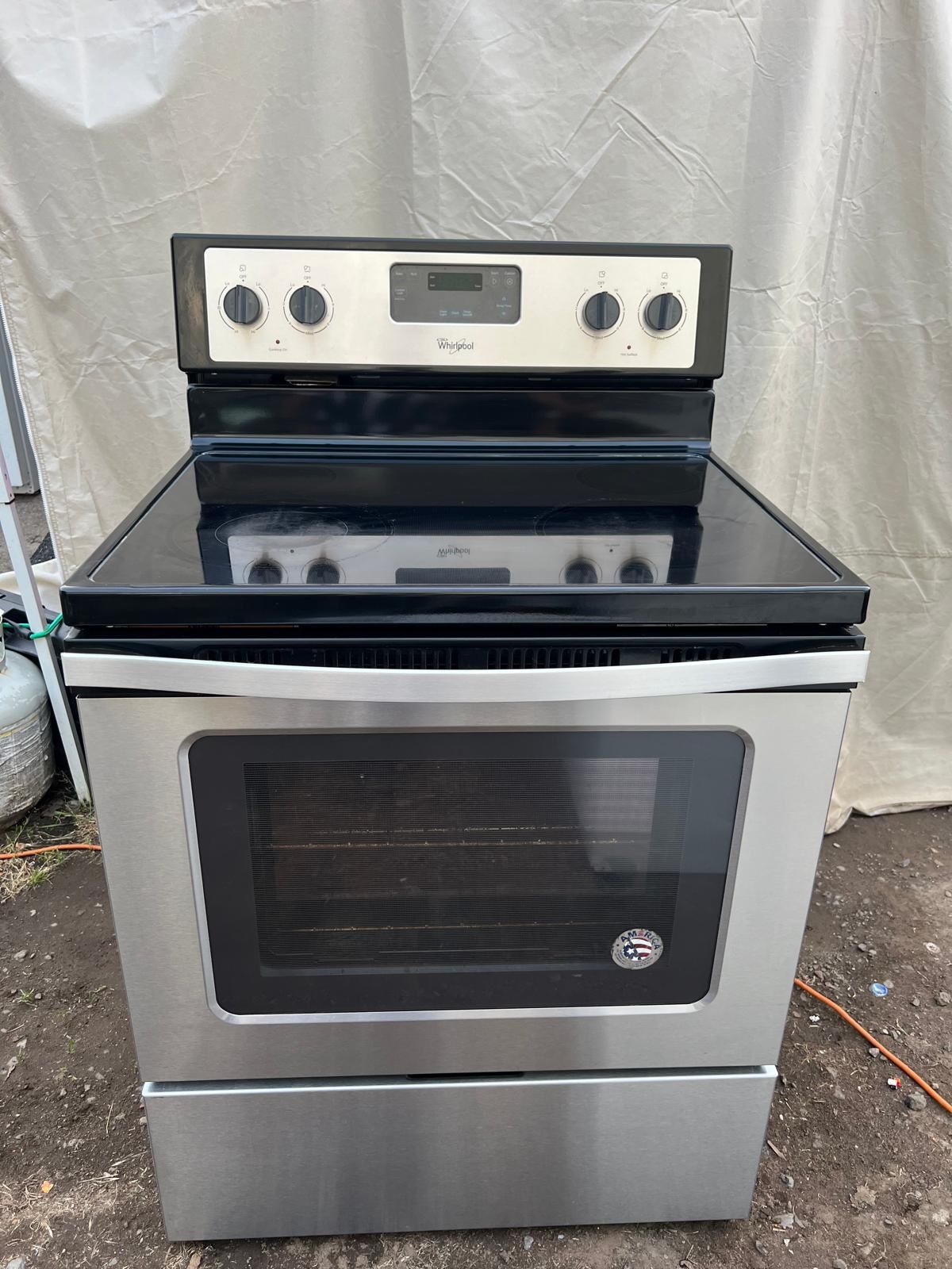Whirlpool stove in excellent condition🔥
