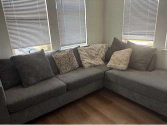 Sectional couch