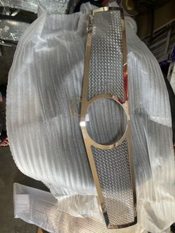 Mesh chrome grill