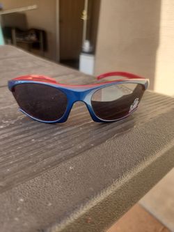 2015 child's kids star wars r2 d2 sunglasses good shape