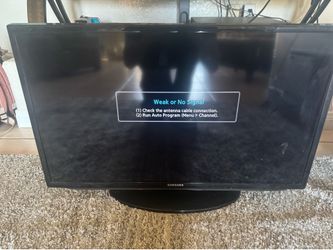 Samsung 32” Smart TV UN32EH5300 – Works Great – No Remote